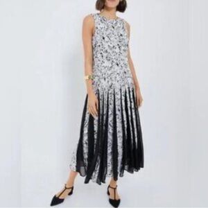 NEW Tuckernuck Gray Gardens Andi dress size 2,10